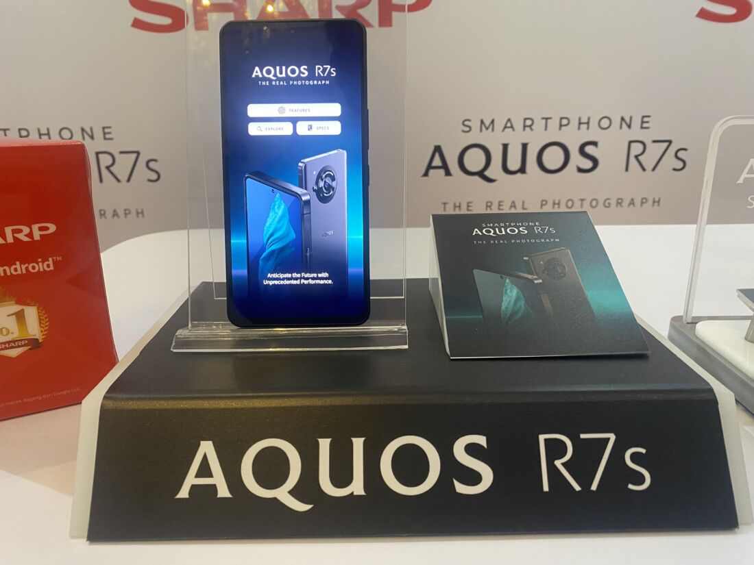 Aquos R7S