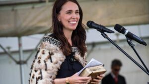 Jacinda Ardern A Primeira Ministra Que Venceu A Guerra Do Coronavirus