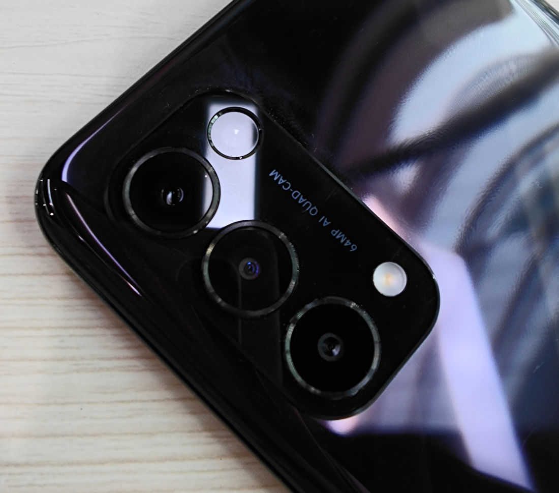 Reno5 Kabarkan Bakal Bawa Kamera Utama 64 Megapixel
