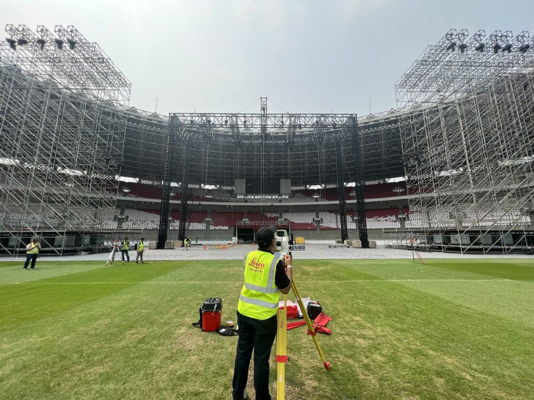 Teknologi Leica Geosystems Dukung Megahnya Konser Coldplay Di Jakarta