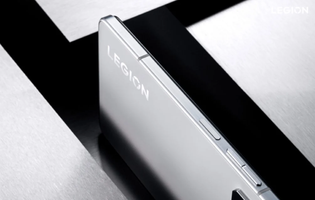 Lenovo Legion Y70