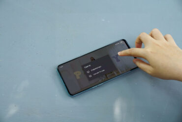 5 Cara Menampilkan Tayangan Dari Oppo Reno6 Ke Layar Tv