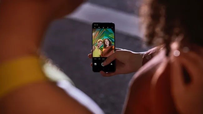 Oppo Reno 7 Ajak Ibu Rumah Tangga Munculkan Ide Usaha Berbekal Smartphone