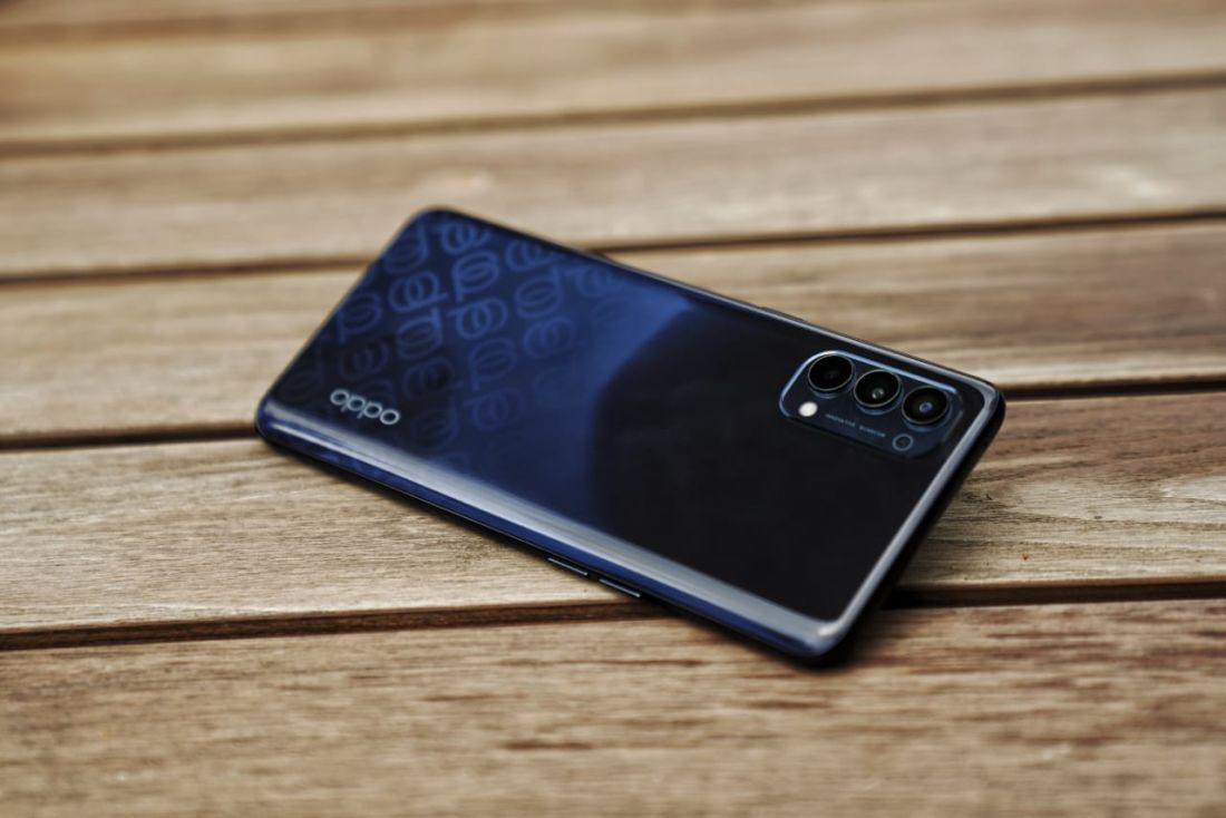 Oppo Reno4 Glow Gradation Color