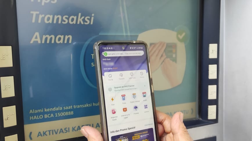Tarik Tunai Ovo