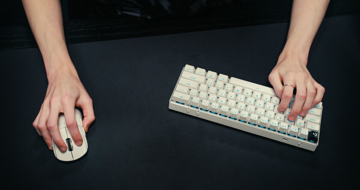 Logitech G Rilis Pro X 60 Lightspeed Gaming Keyboard
