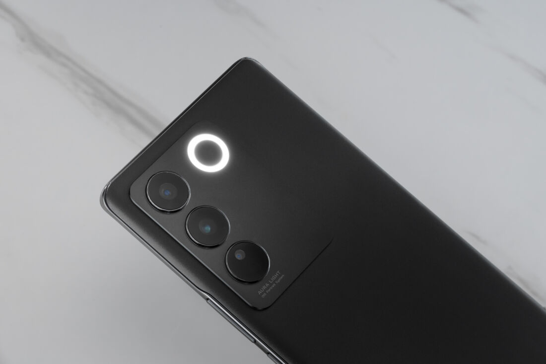 Vivo V27 Series