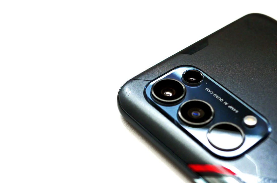 Oppo Bocorkan Potongan Gambar Edisi Spesial Reno5