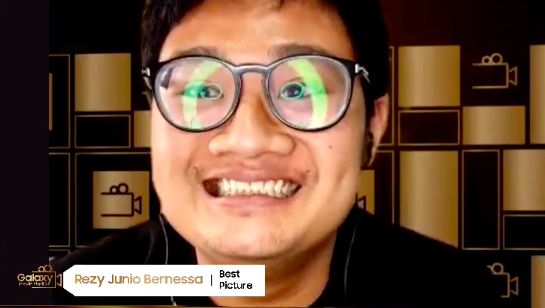 Rezy Junio Barnessa Pemenang Kategori Best Picture Galaxy Movie Studio 2020