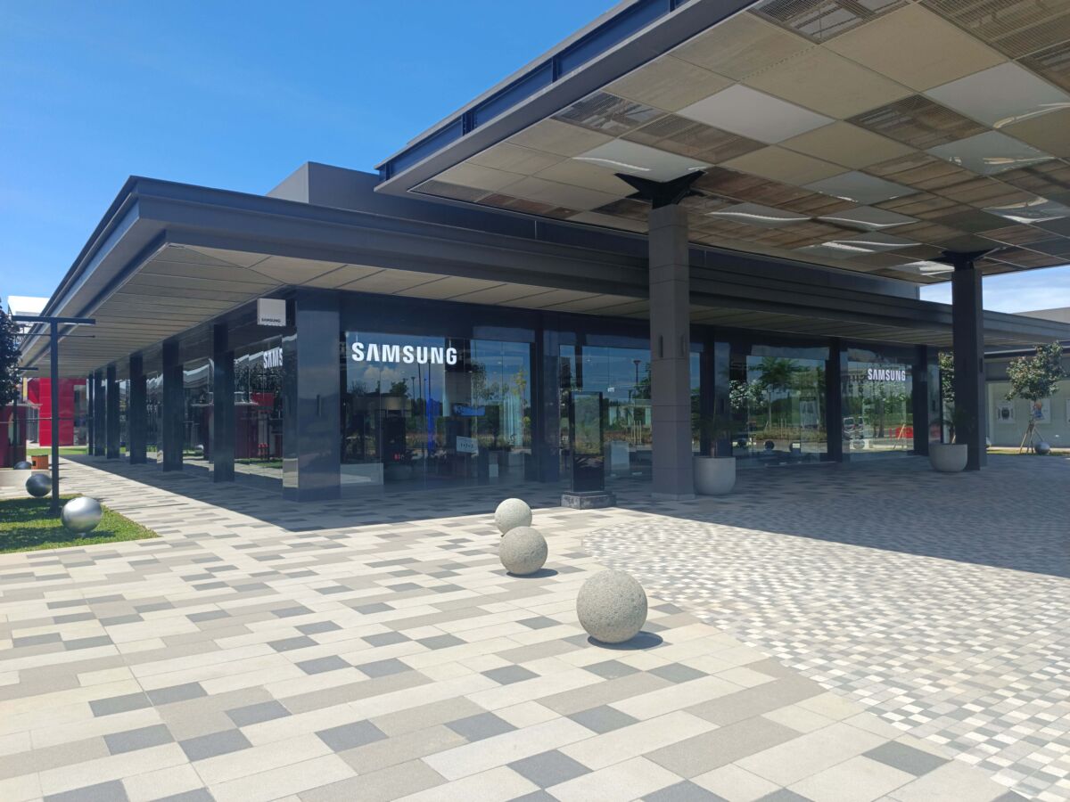 Erajaya Kembali Resmikan Samsung Multi-Experience Store By Nasa