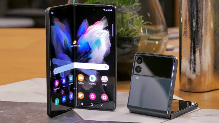 Smartfren Hadirkan Bundling Khusus Untuk Samsung Galaxy Z Fold4 Dan Flip4 5G