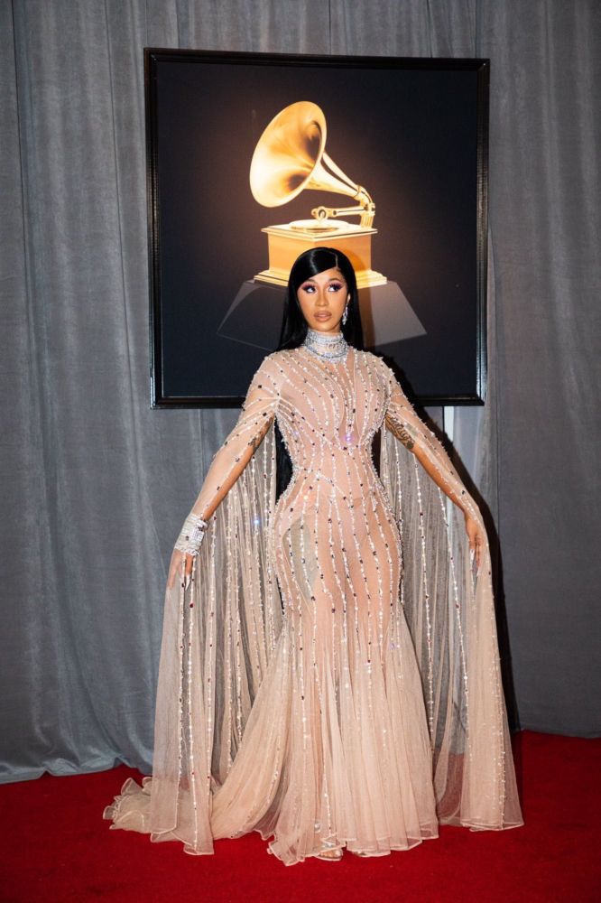 Cardi B Dapat Surat Peringatan Terkait Postingan Di Akun Instagramnya