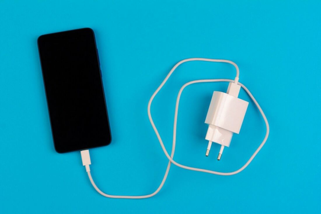 Smartphone Android Tidak Bisa Ngecas? Coba Lakukan 3 Cara Ini!