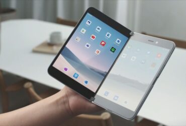Penampakan Surface Duo