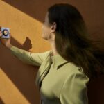 Tecno Phantom V Flip 5G Debut Global Pakai Kamera 64Mp