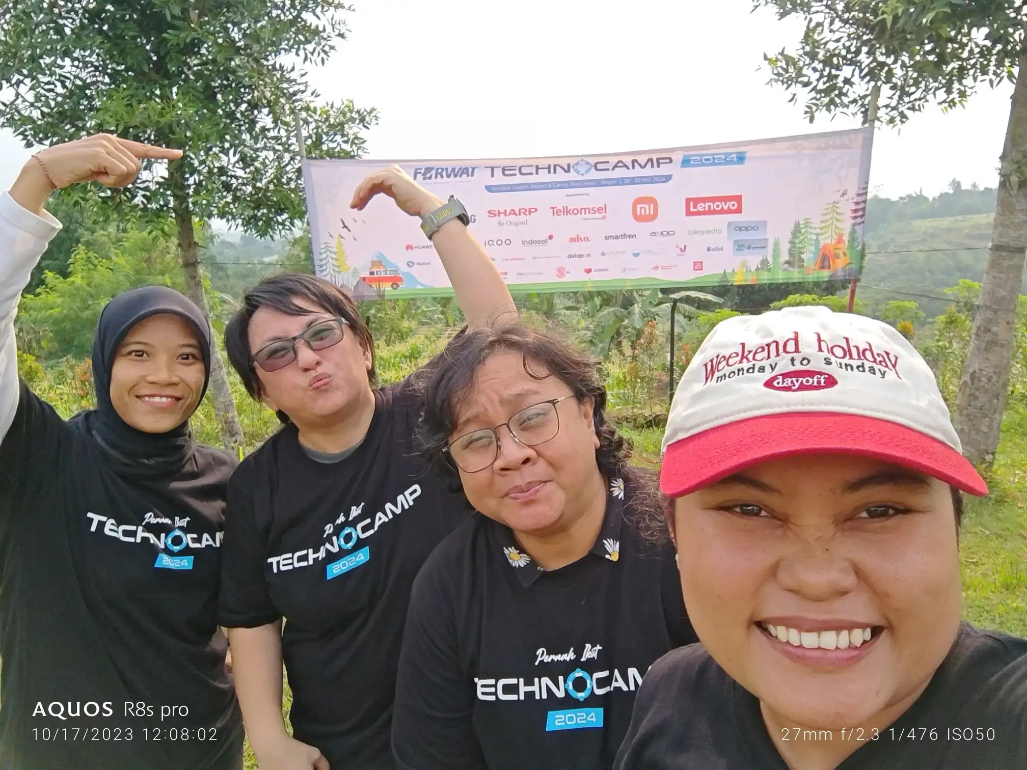 Hasil Foto Kamera Sharp Aquos 
