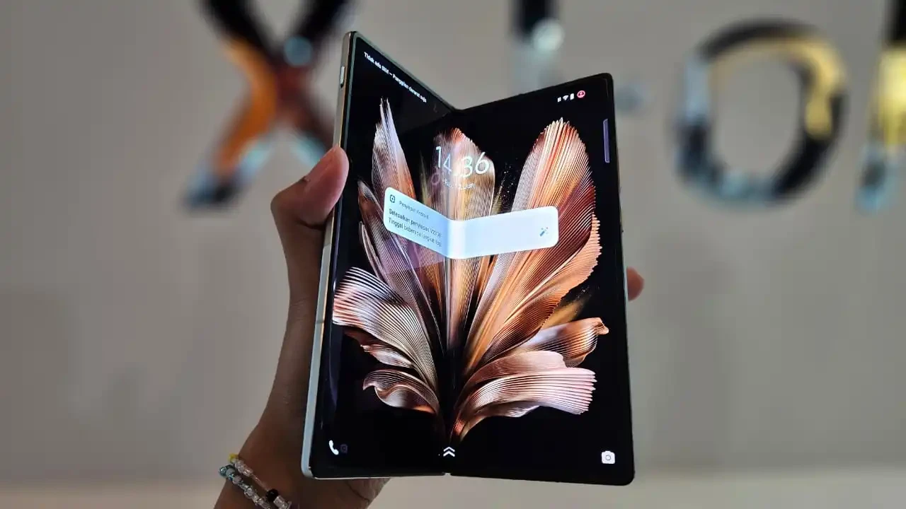 Layar Vivo X Fold 3 Pro
