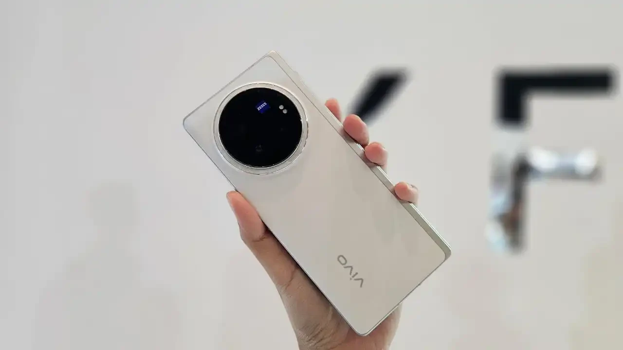 Vivo X Fold 3 Pro Warna Solar White