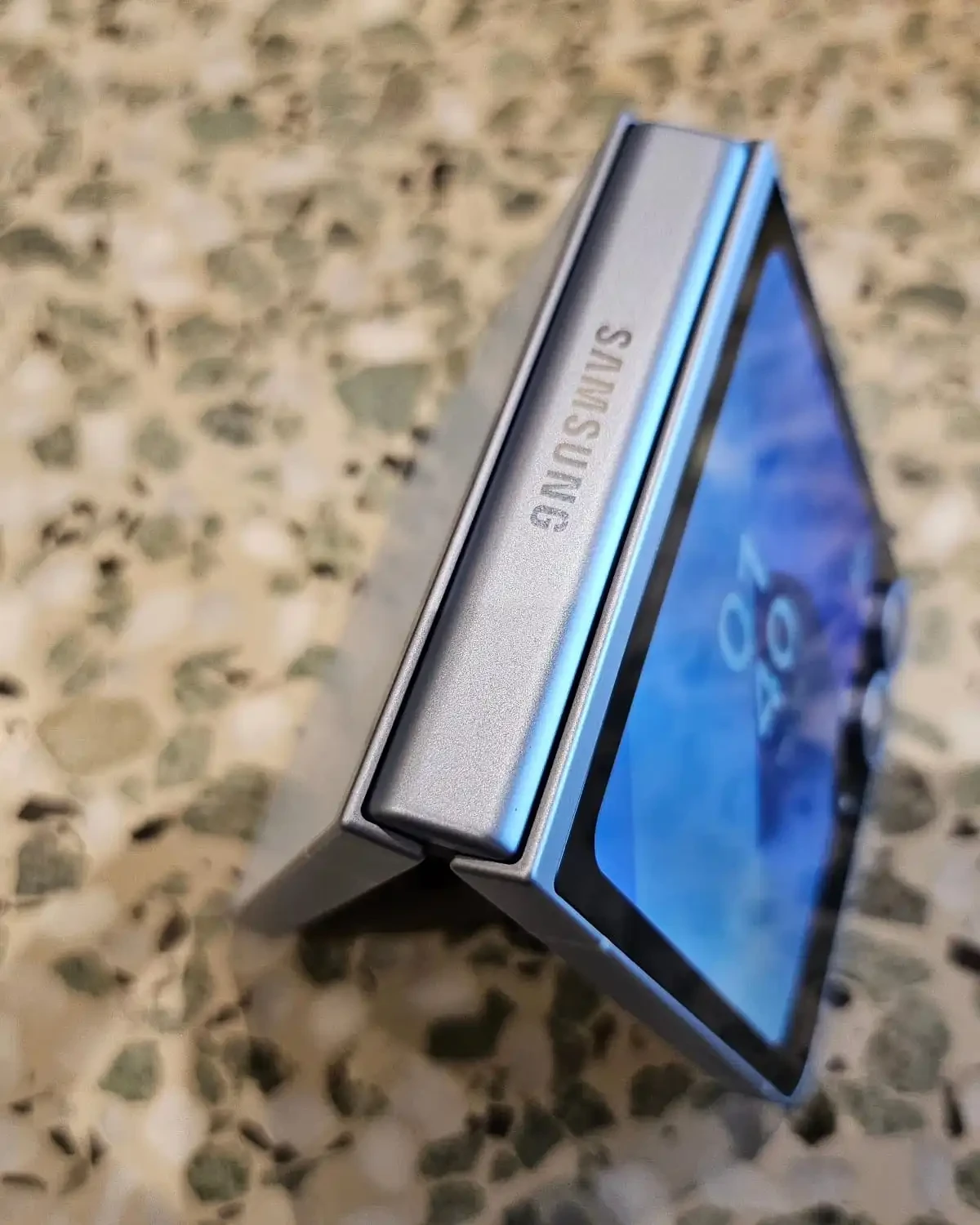 Samsung Galaxy Z Flip 6 