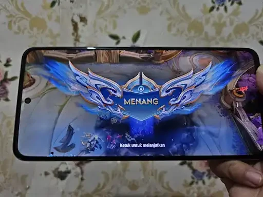Realme 13 