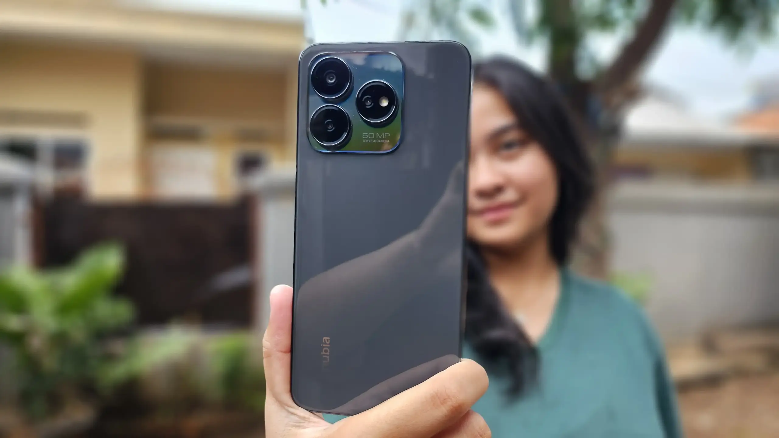 Nubia V60 