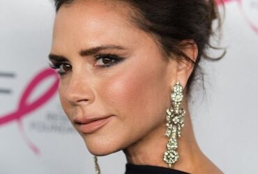 Victoria Beckham Kenalkan Produk Eyeshadow Di Instagram