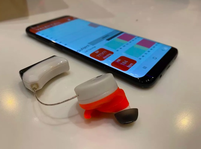 Canggih! Earbuds Bisa Deteksi Tekanan Darah Dan Detak Jantung
