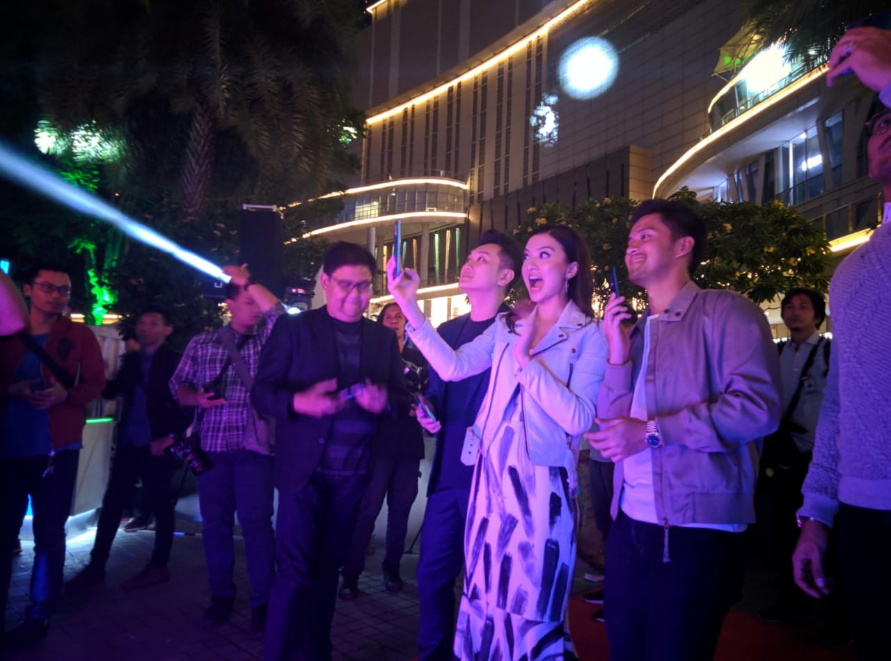 Penjualan Perdana Oppo R17 Pro Ada Di Central Park
