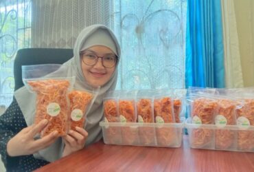 Kisah Umkm Bekasi Andalkan 4G Telkomsel Untuk Jualan Kentang Mustofa