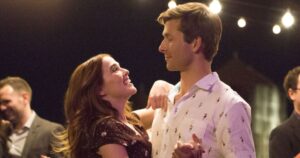 Why Youll Fall For Netflixs Set It Up A Refreshingly Modern Tv Rom Com