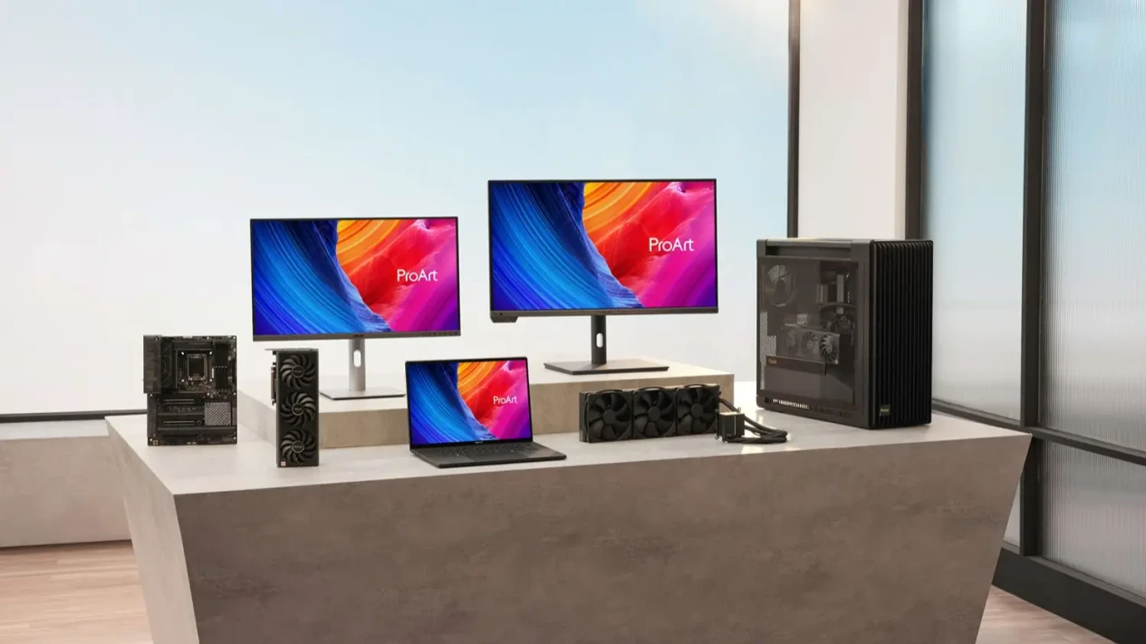 Proart Family_Scenario Photo_Proart Display Pa27Jcv_Proart 8K Pa32Kcx