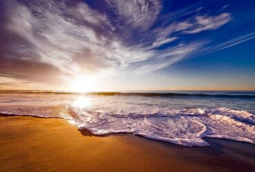 Begini Cara Ciptakan Foto Epik Ala Instagramable Saat Di Pantai!
