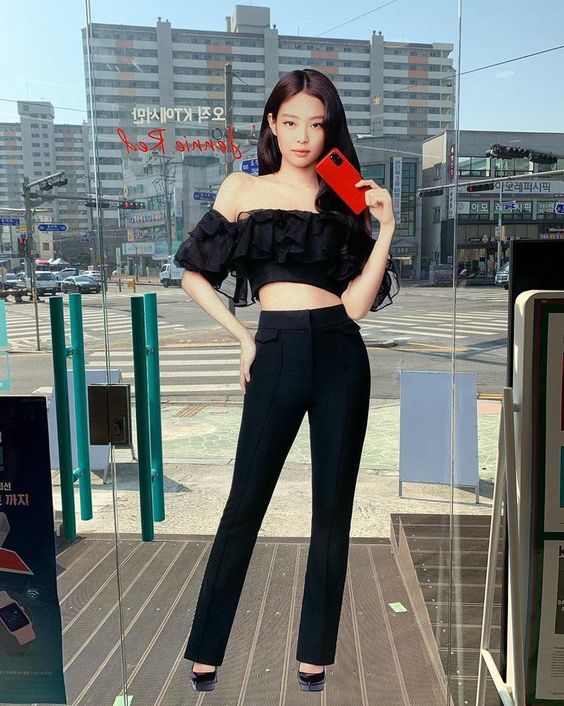 Galaxy Jennie Red