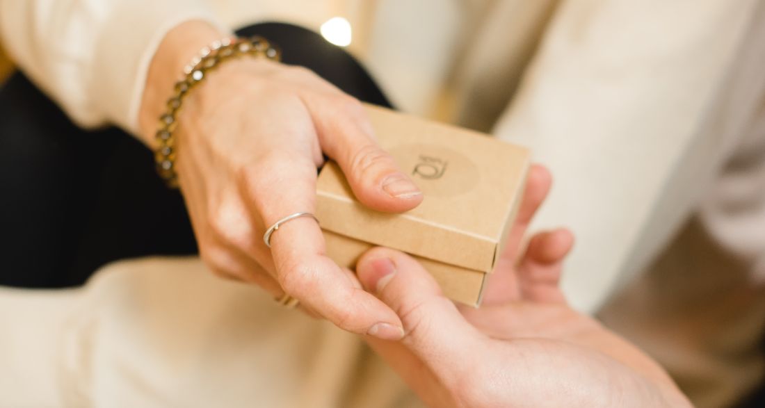 Kisah Tentang Kado Istri Yang Tak Pernah Sampai