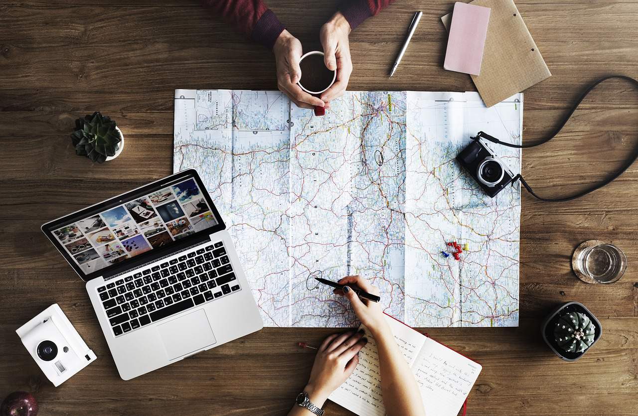 Tips Menjaga Gadget Tetap Aman Selama Traveling