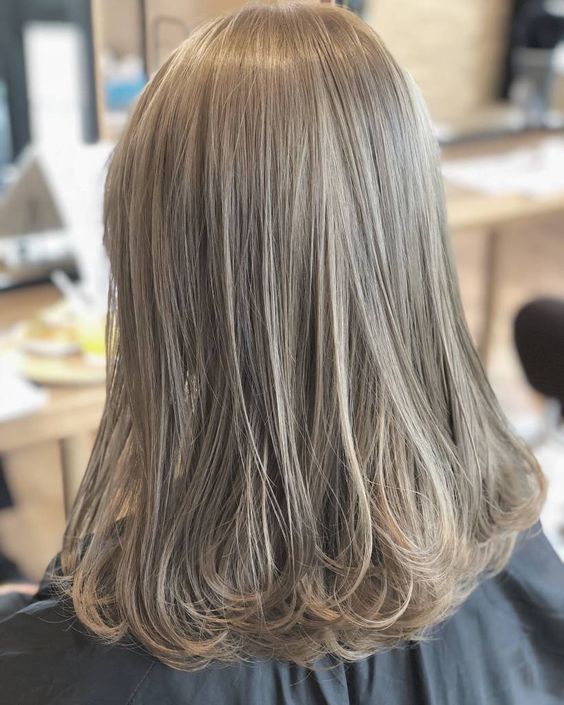 Warna Cat Rambut Ini Bakal Jadi Tren Terbaru Di Asia