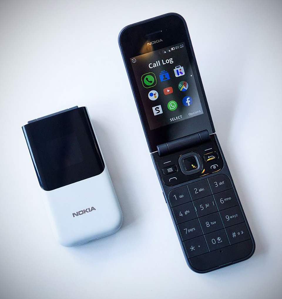 Nokia 2720 Flip Bawa Kembali Desain Klasik Dengan Teknologi Lte Dan 4G