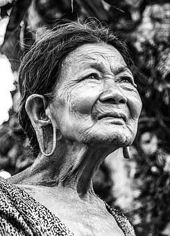 Old Woman 1530123 340 0