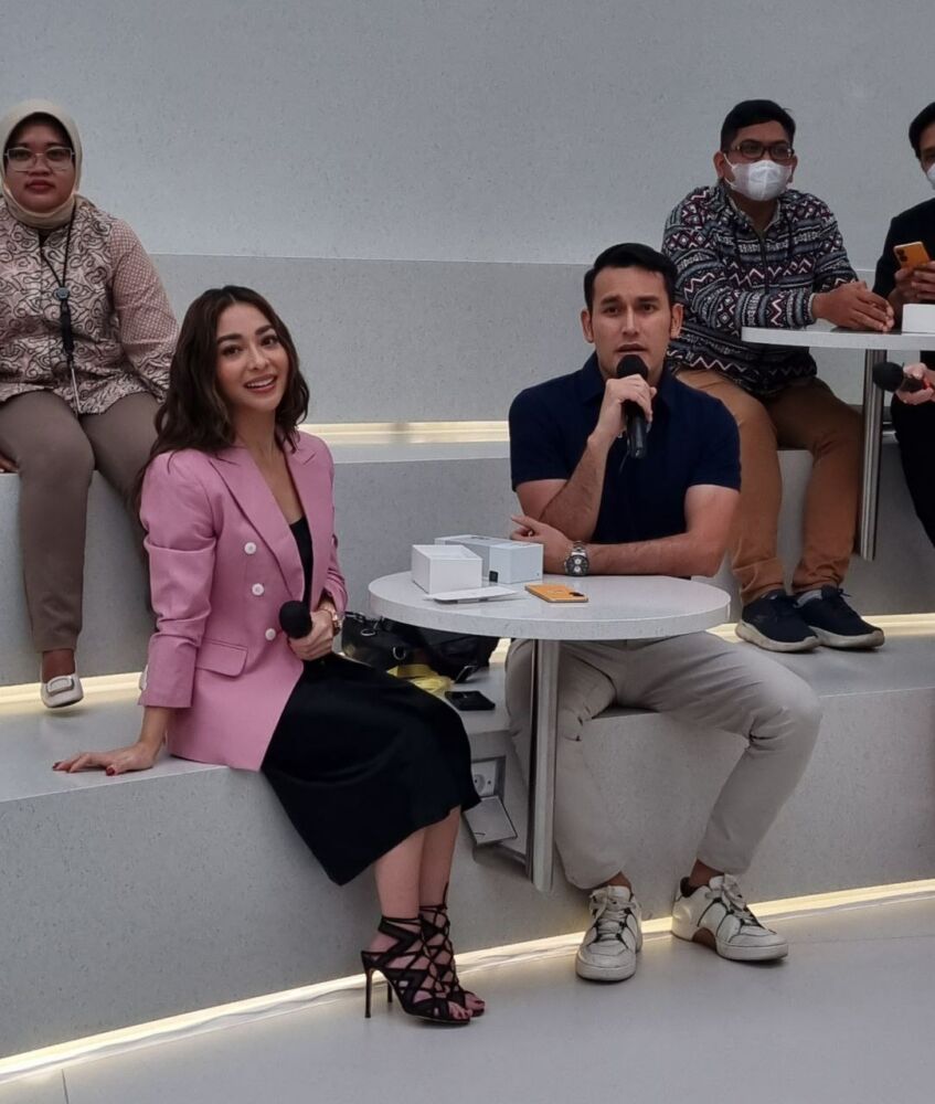 Nikita Willy Dan Arifin Putra Terkesima Dengan Desain Oppo Reno8 T