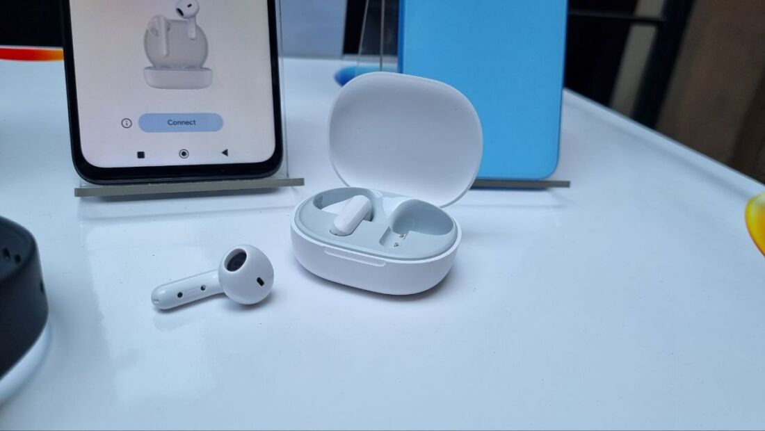Xiaomi Redmi Watch 3 Active Dan Redmi Buds 4 Lite
