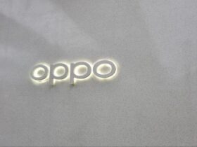 Oppo Ganti Logo Jadi Warna Hitam