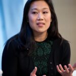 Wanita Ini Ngaku Bangga Jadi Istri Ceo Facebook