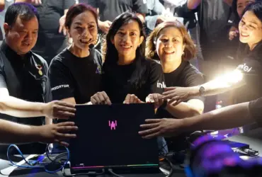 Penutupan Laptop Gaming Helios 18