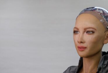 Pembuat Robot Shopia Merencanakan Peluncuran Di Tengah Pandemi