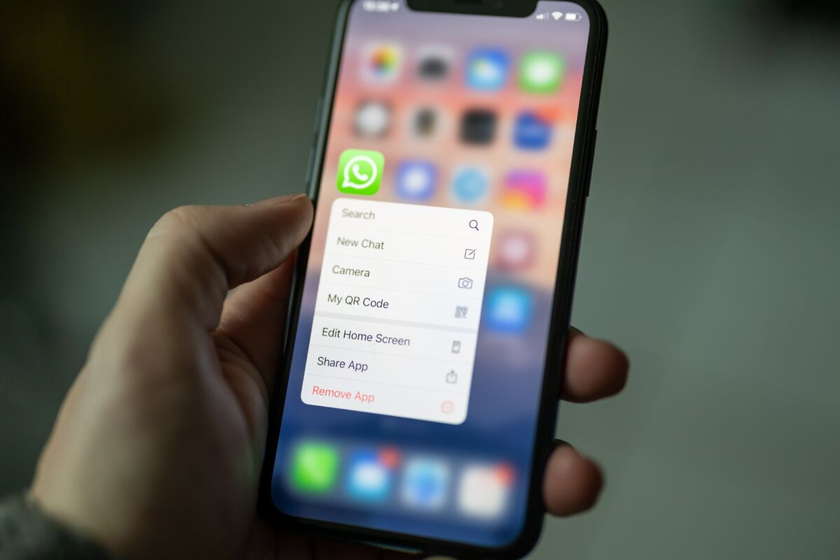 Siap Siap Pengguna Whatsapp Bisa Mention Teman Di Fitur Status