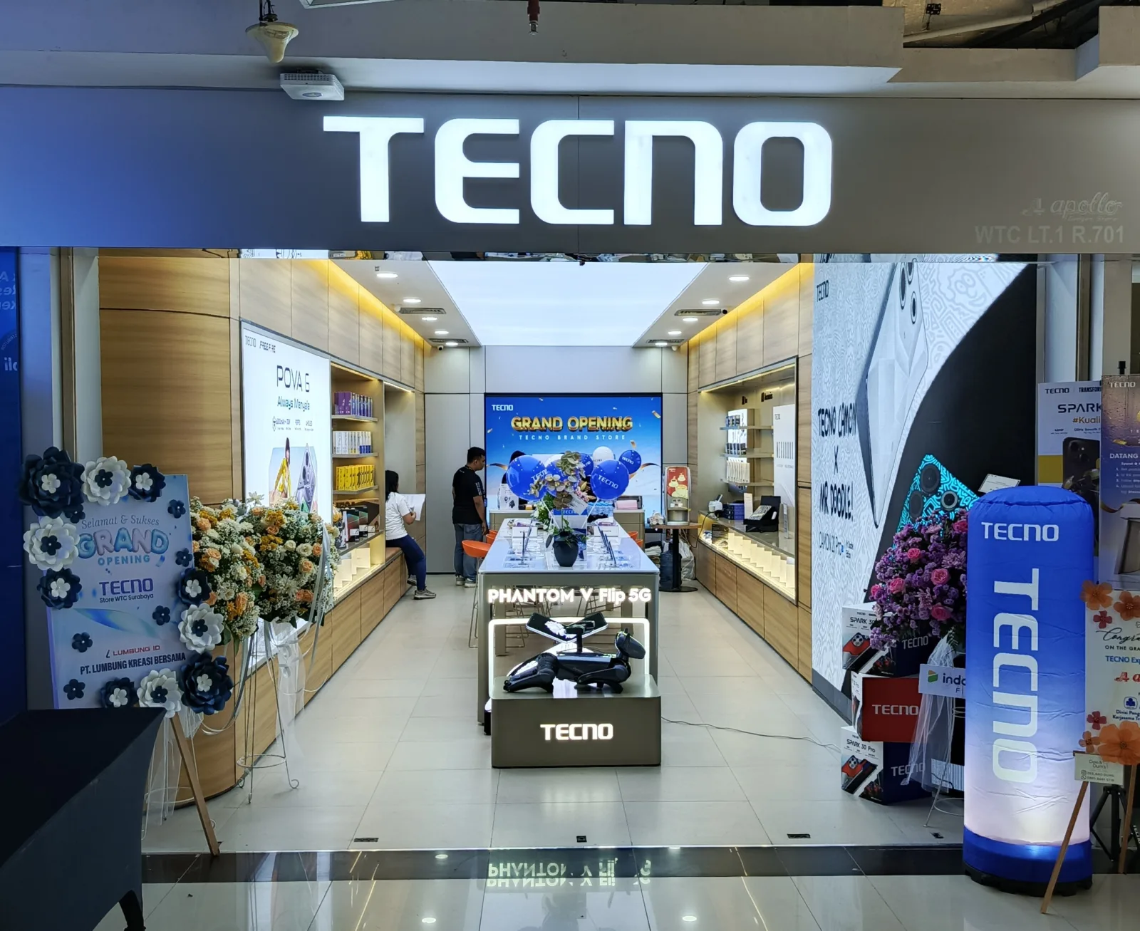 Tecno Experience Store