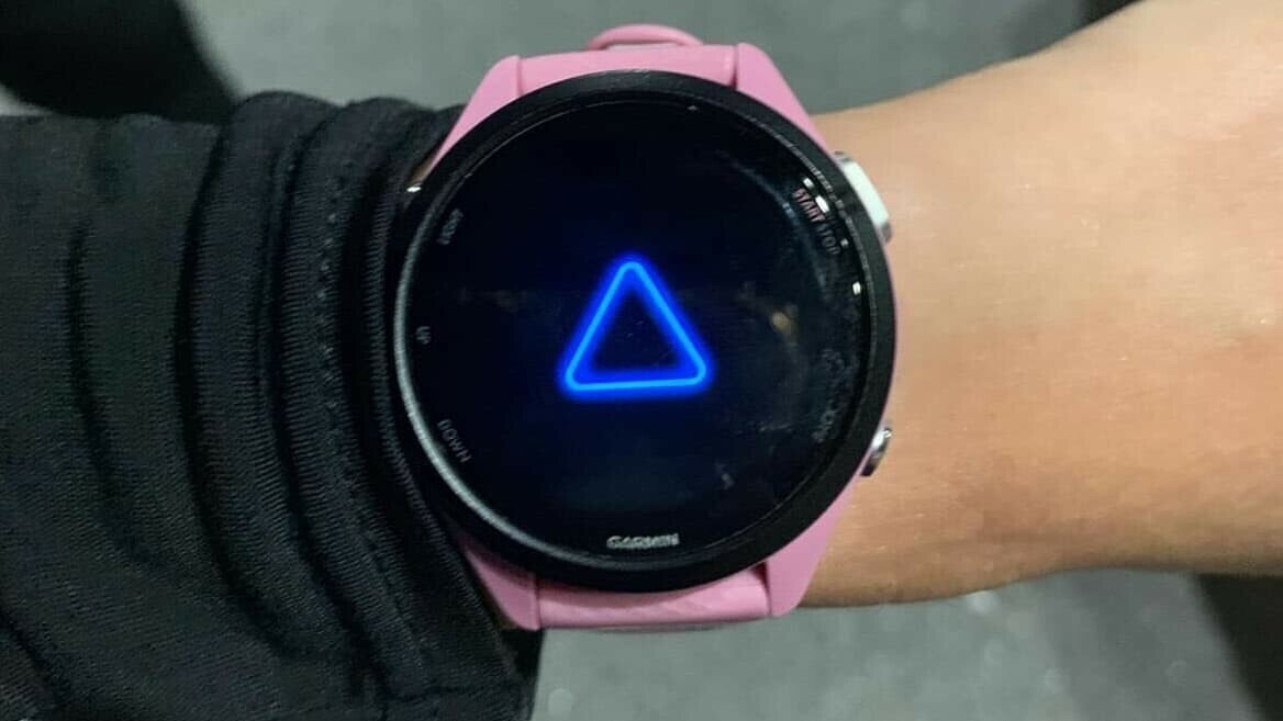 Garmin Segitiga Biru