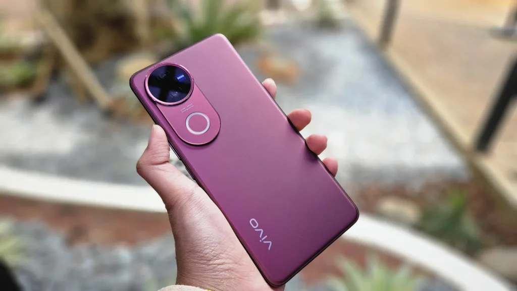 Vivo V50