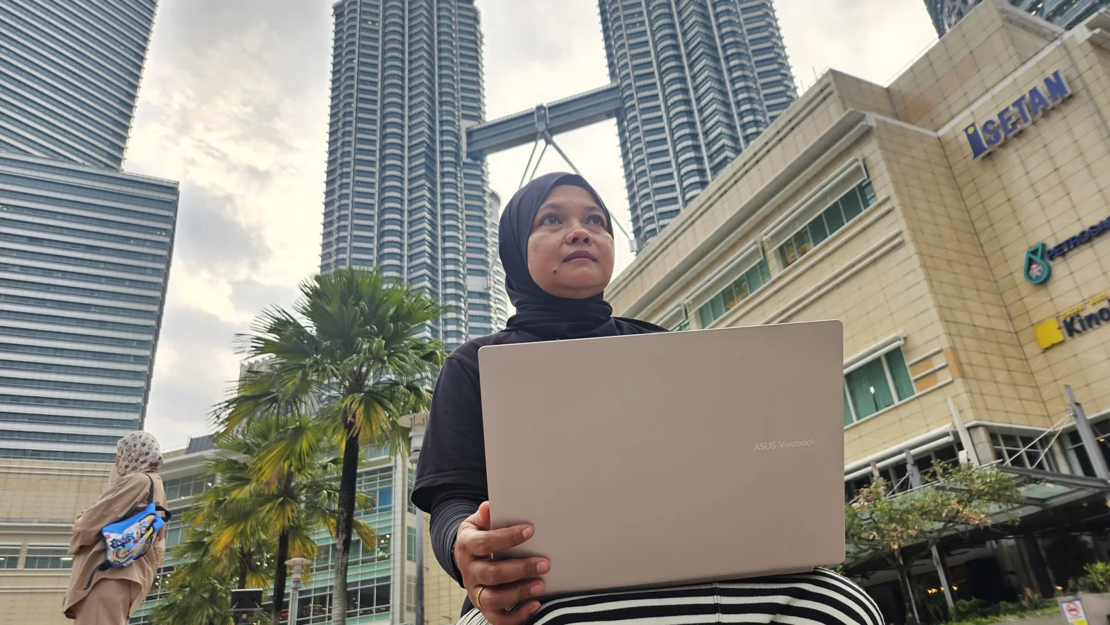 Asus Vivobook 14