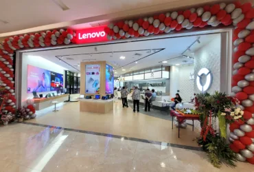 Lenovo Buka Gerai Eksklusif Pertama Dengan Coffee Shop